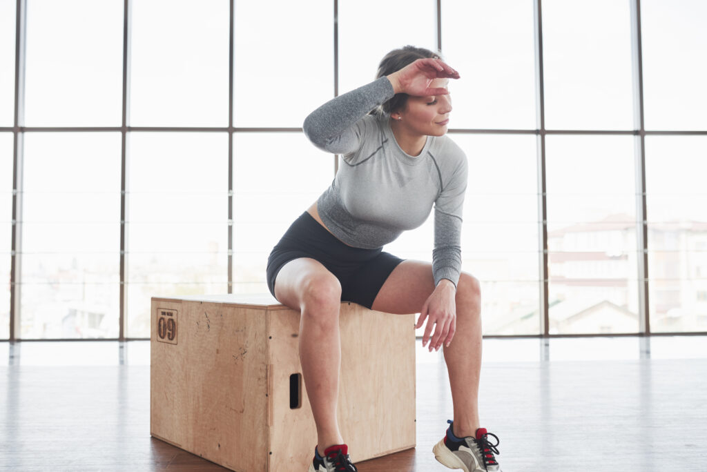 dolor de espalda al entrenar después de volver al gimnasio
